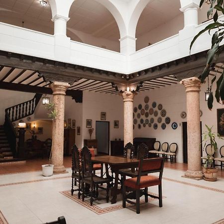 Casa De Los Acacio San Clemente  Kültér fotó